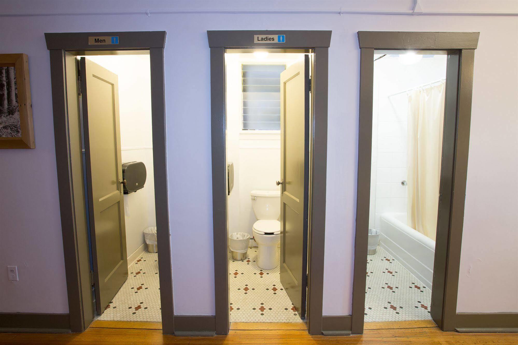The Buchan Hotel Vancouver Zewnętrze zdjęcie